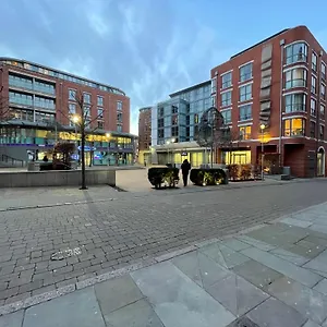 2 Bed Flat Centre Of Lace Market Apartment